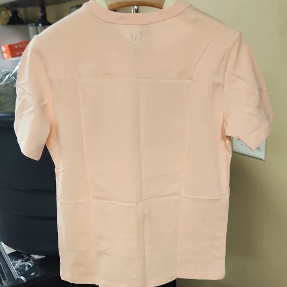 GAP Peach‎ Graphic T-Shirt